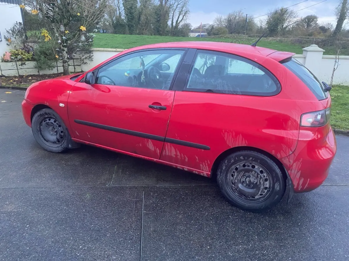 SEAT Ibiza 2008 - Image 2