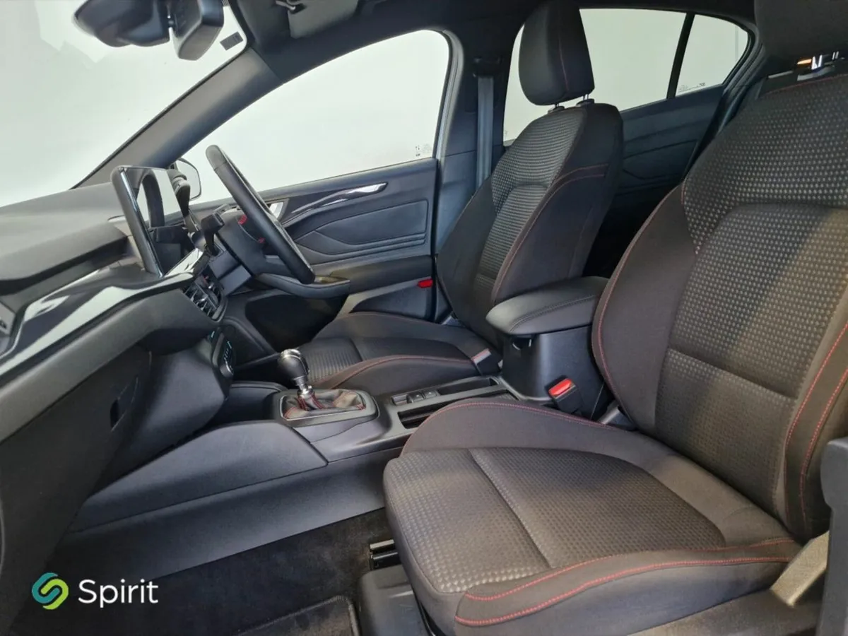 Ford Focus ST-LINE - Image 4