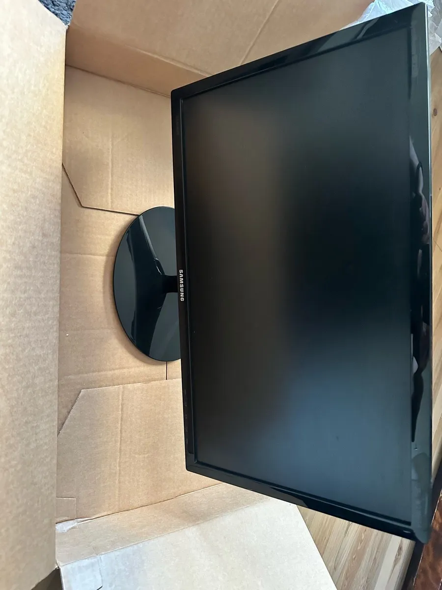 Samsung computer monitor - Image 2