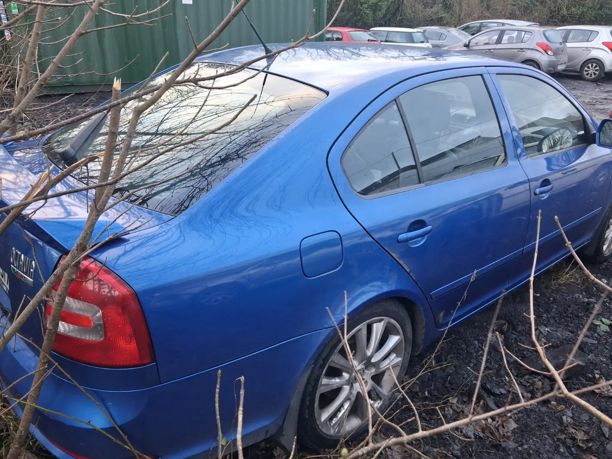 2009 Skoda Octavia VRS, 2l TDI parts - Image 3