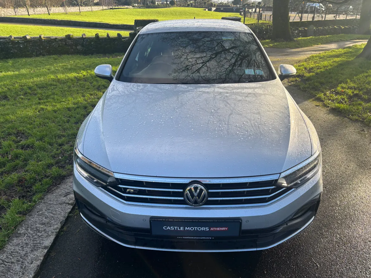 Volkswagen Passat 2020 R-Line with full leather - Image 4