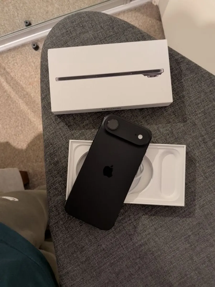 iPhone 17 air Space Black sim free - Image 3