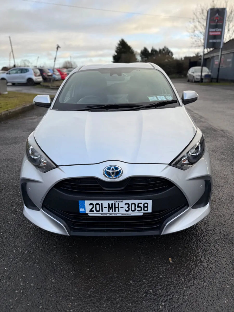 Toyota Yaris 2020 1.5L HYBRID PETROL AUTOMATIC - Image 1