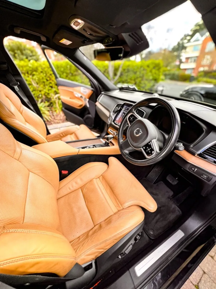 Volvo XC90 2015 First Edition - Image 2