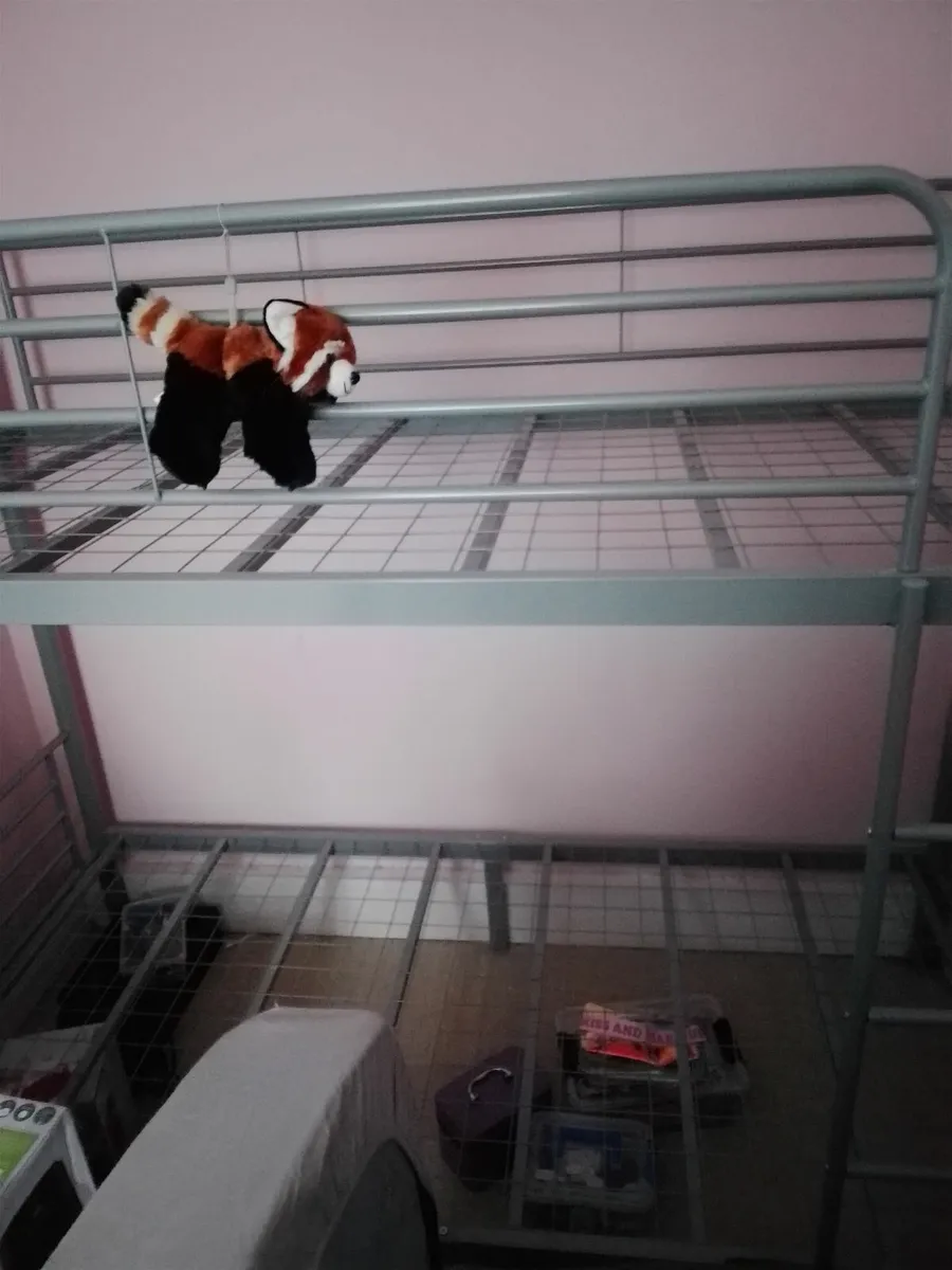 Bunk beds metal - Image 1