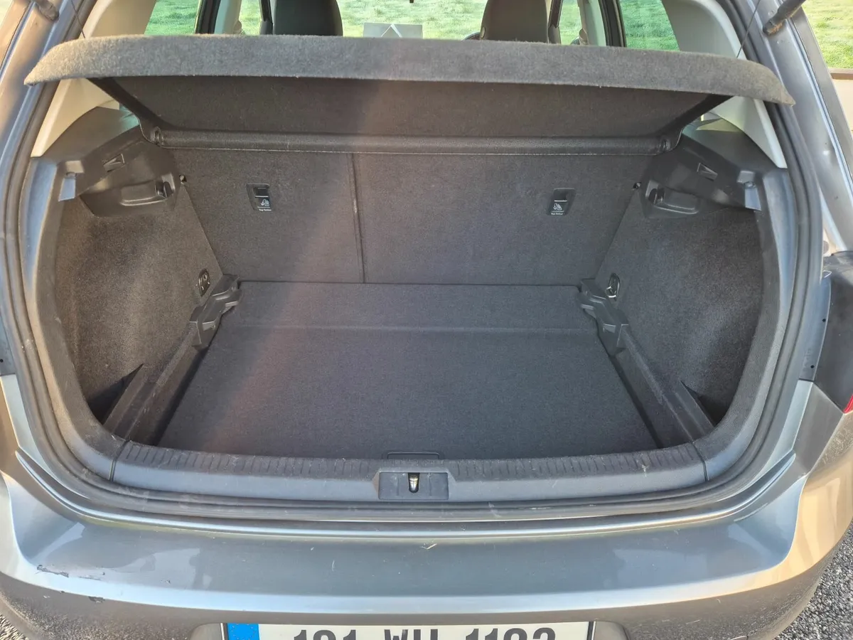 Volkswagen Golf 2013 - Image 2