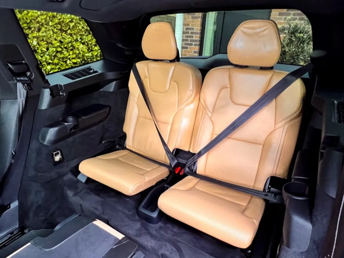 Volvo XC90 2015 First Edition - Image 4