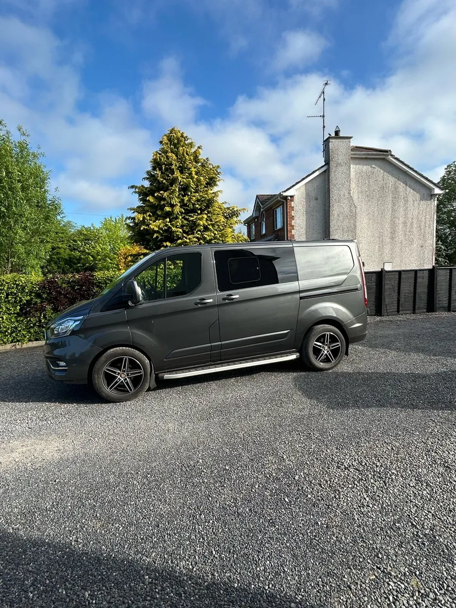 Ford Transit Custom Crewcab 2019 - Image 1