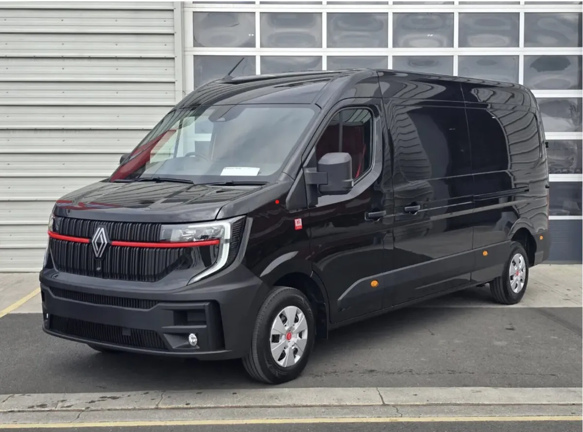 Renault Master - Image 2