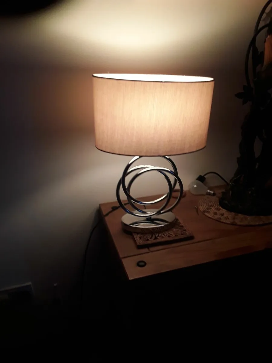 Lovely elegant spiral polished chrome effect lamps - Image 1