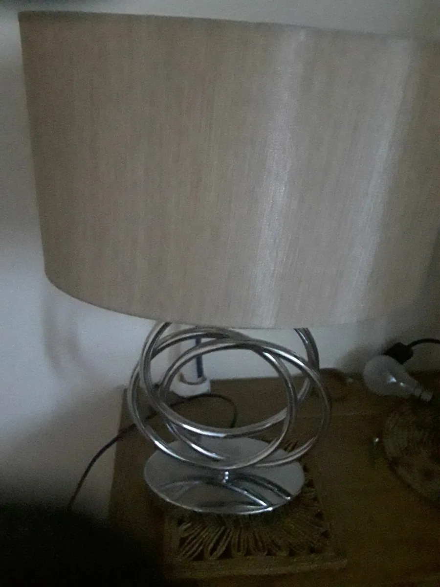 Lovely elegant spiral polished chrome effect lamps - Image 3
