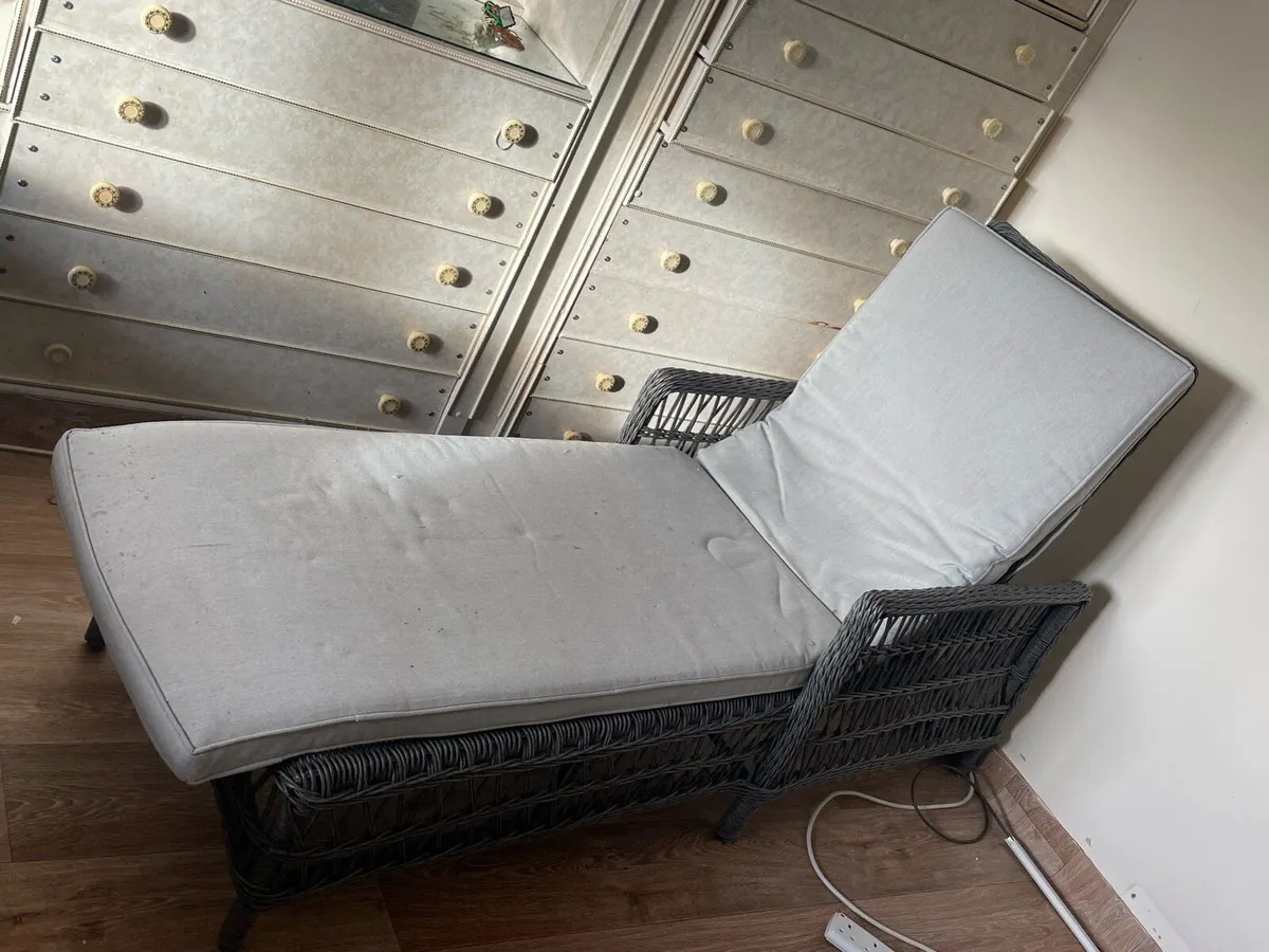 Sun lounger - Image 2