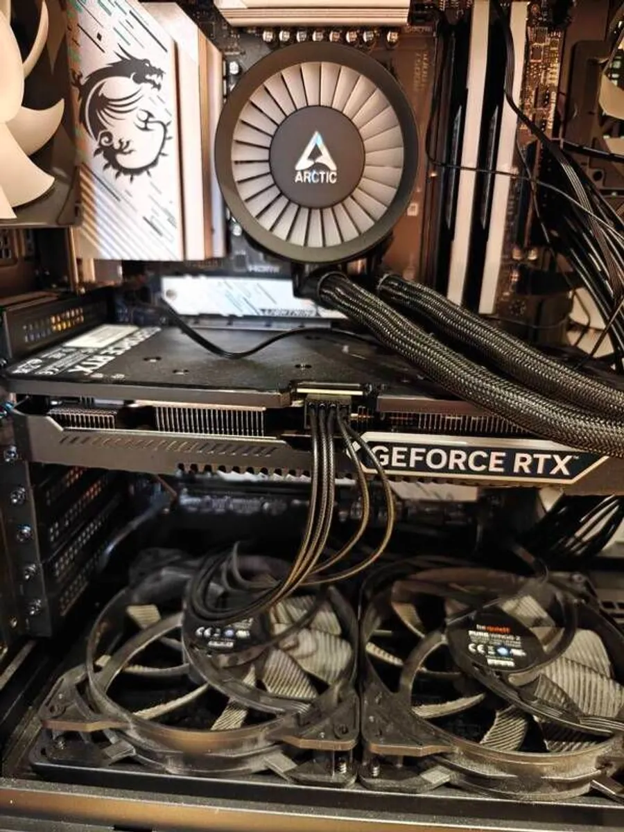 Graphic Card Gainward GeForce RTX 4070 - Image 3