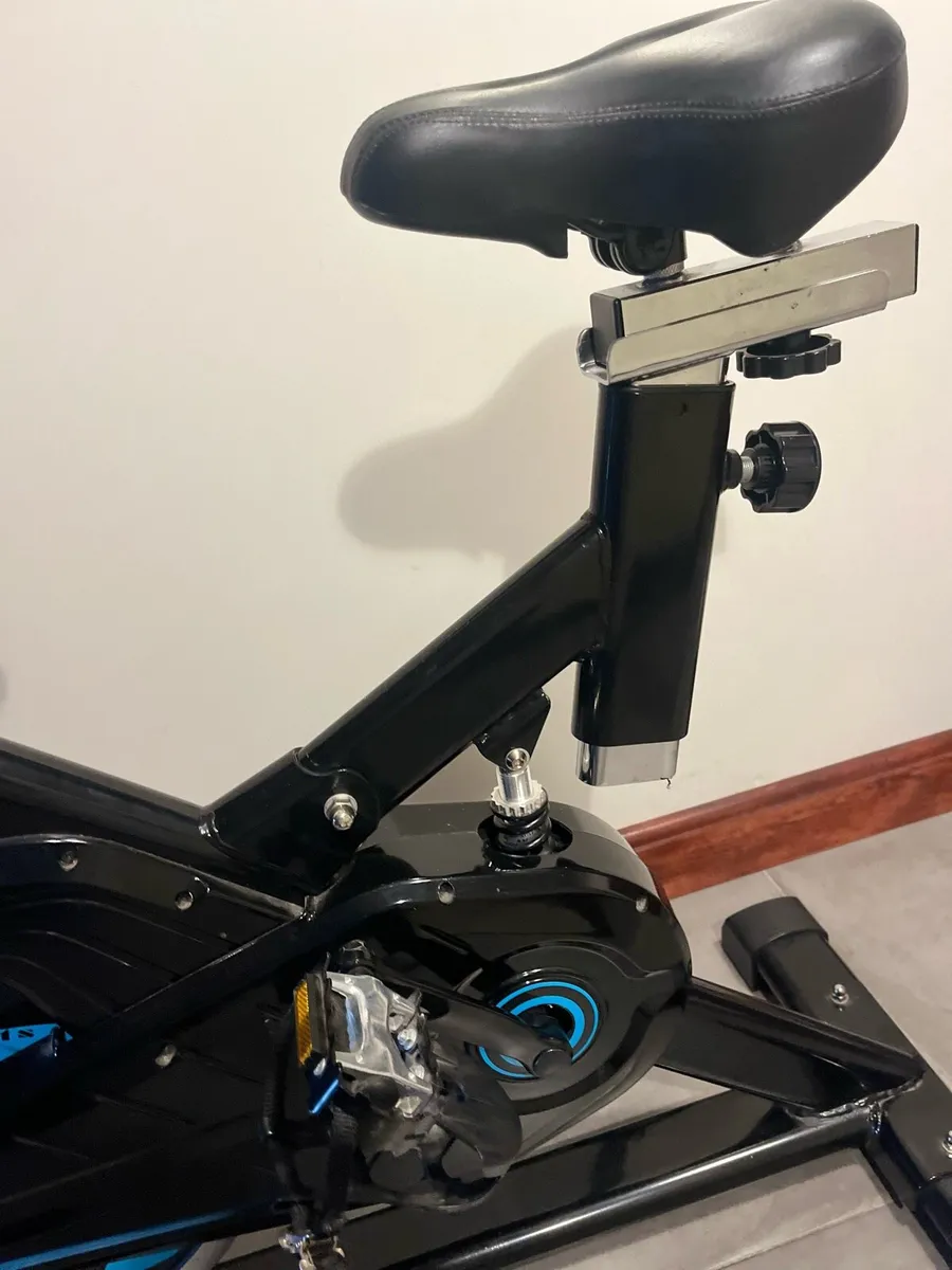 Exercise bike - Image 3
