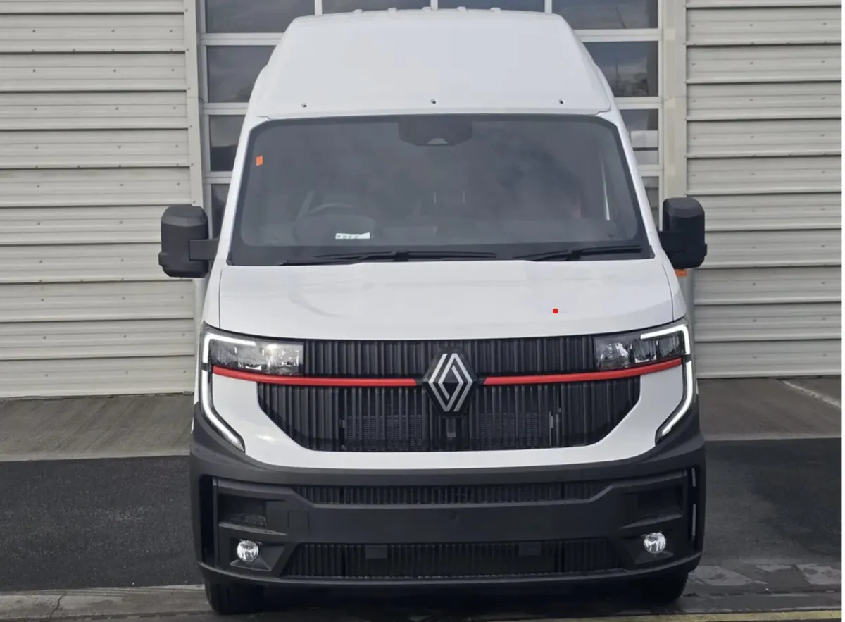 Renault Master Red Edition L3H3 170BHP - Image 4