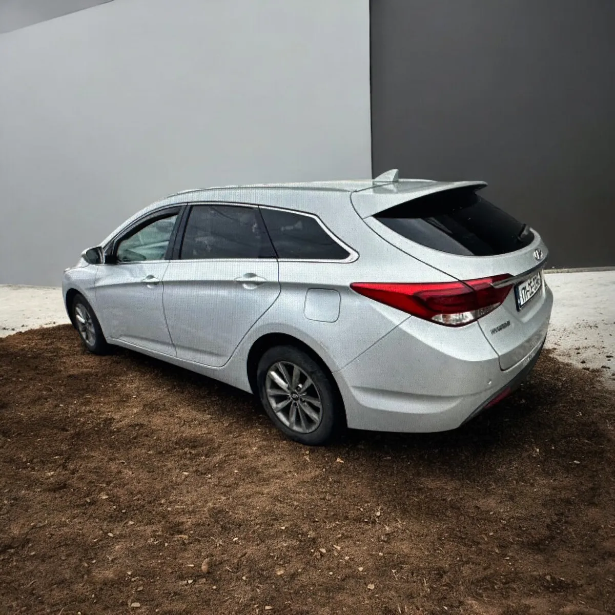 2017 Hyundai i40 Comfort 1.7 Diesel Estate - Image 4