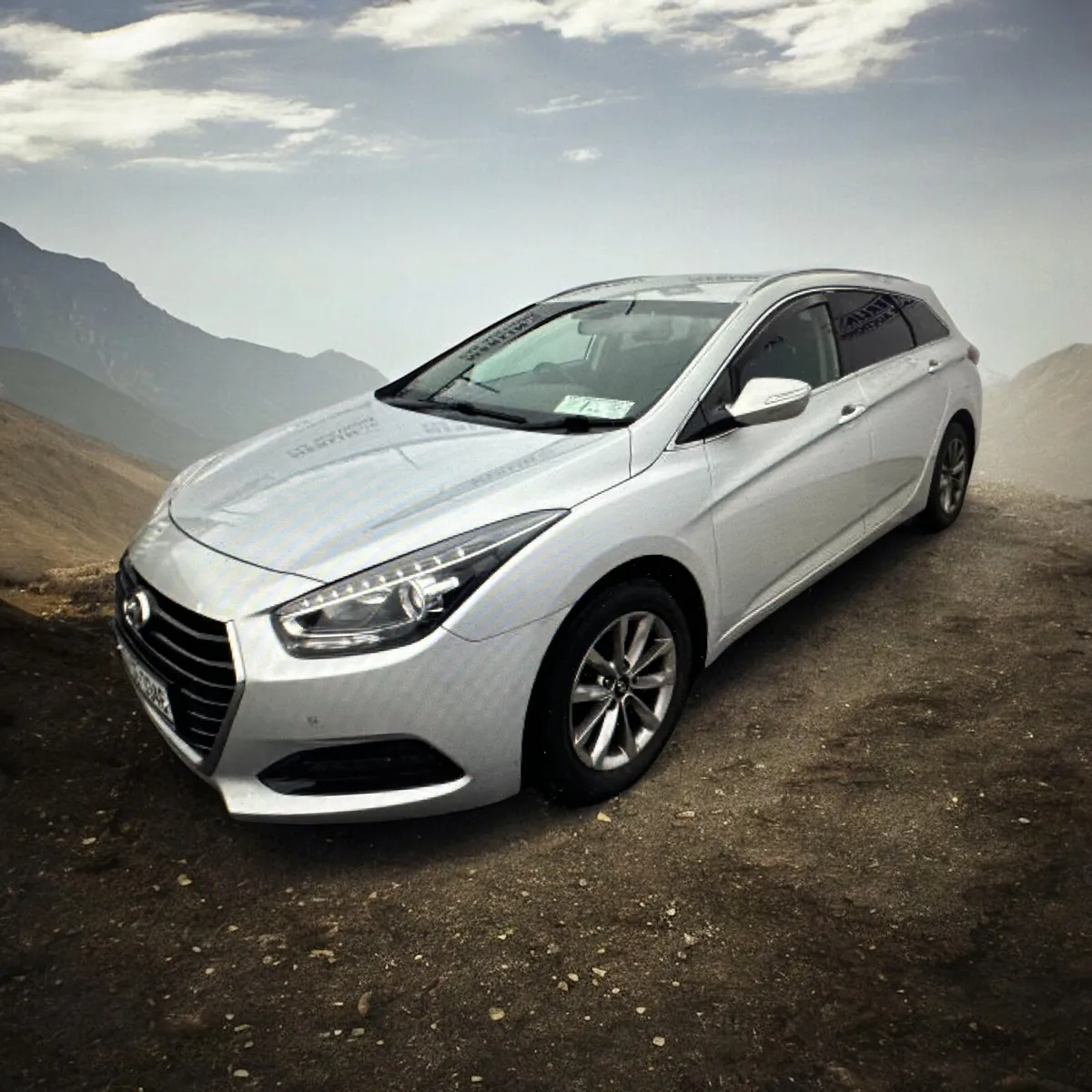2017 Hyundai i40 Comfort 1.7 Diesel Estate - Image 1
