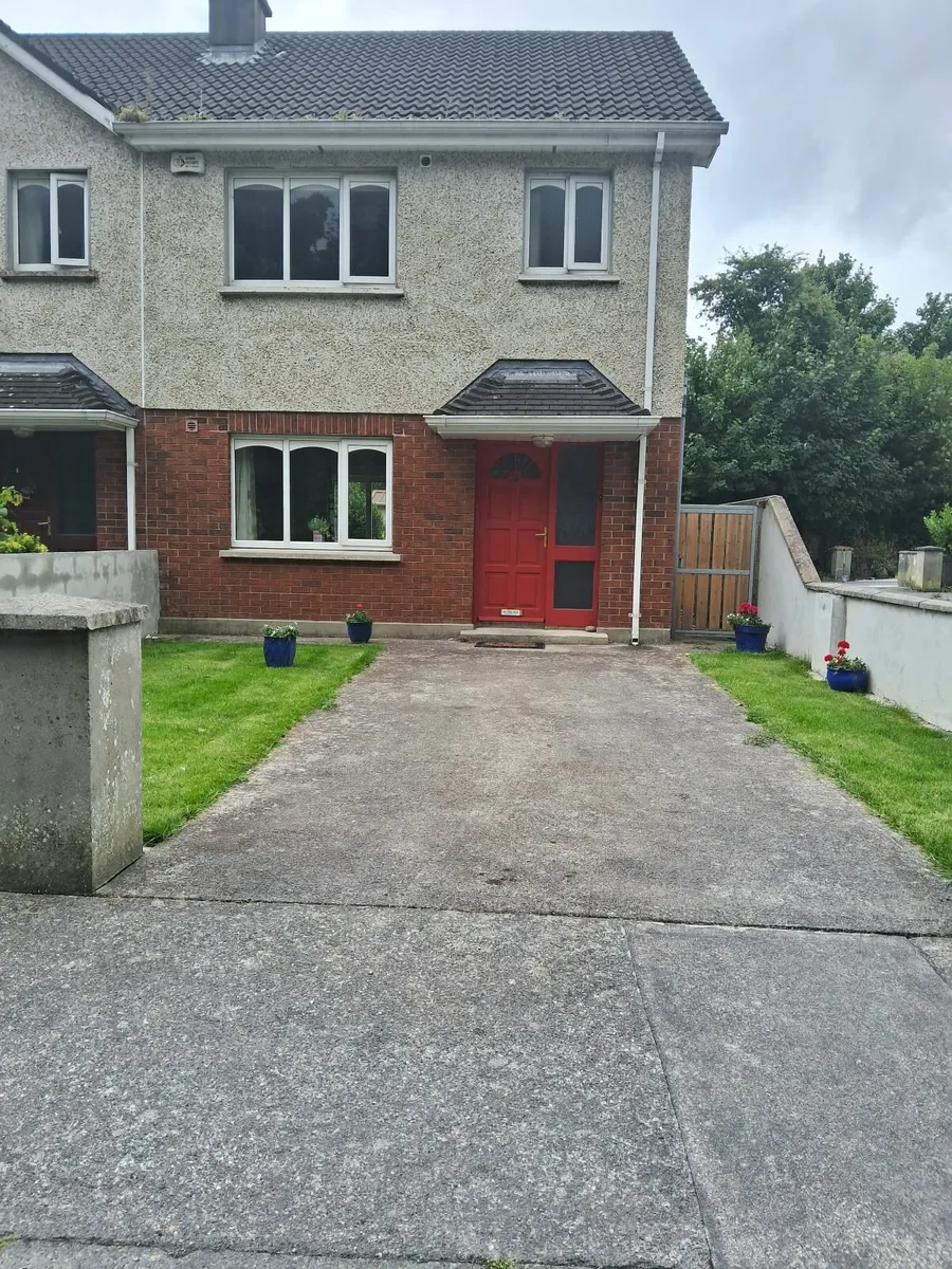 Holiday home - Image 2