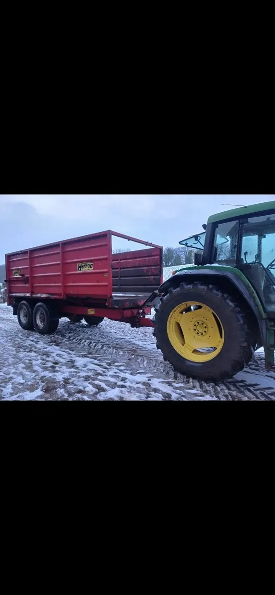 Silage trailer - Image 1