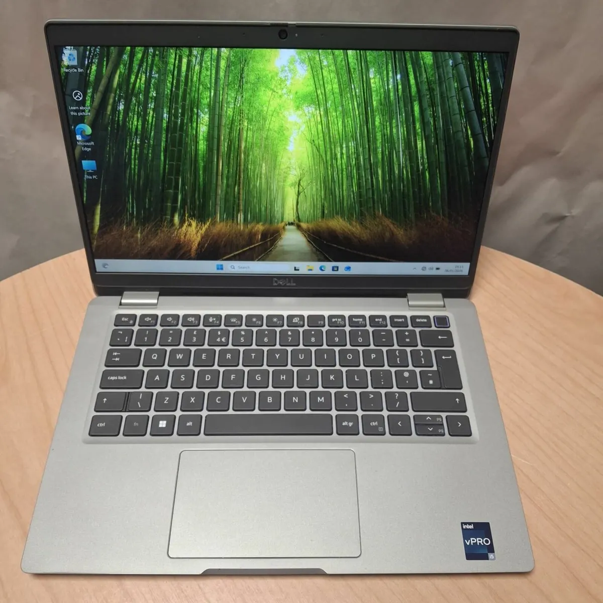 Dell Latitude 5330 | i5-1245U | 16GB RAM SKU 673 - Image 2