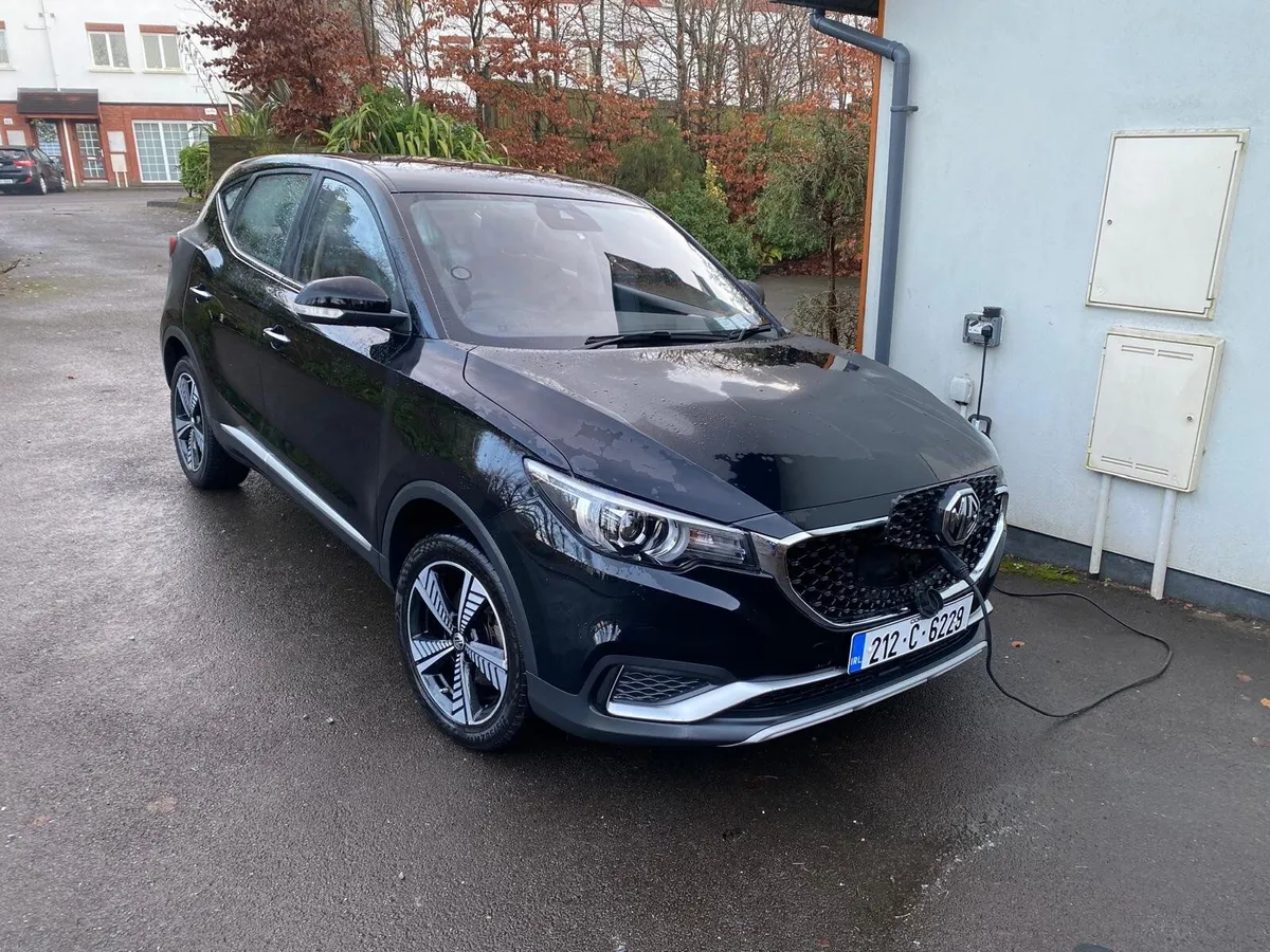 MG ZS 2021 - Image 1