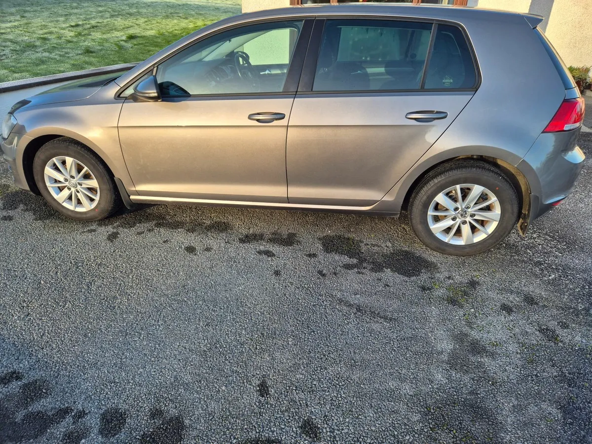 Volkswagen Golf 2013 - Image 1
