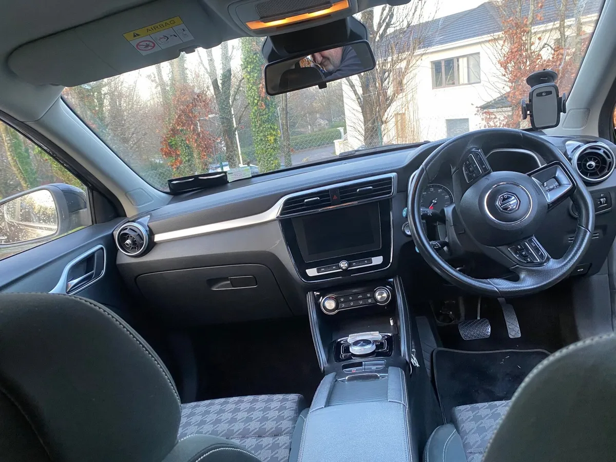 MG ZS 2021 - Image 2