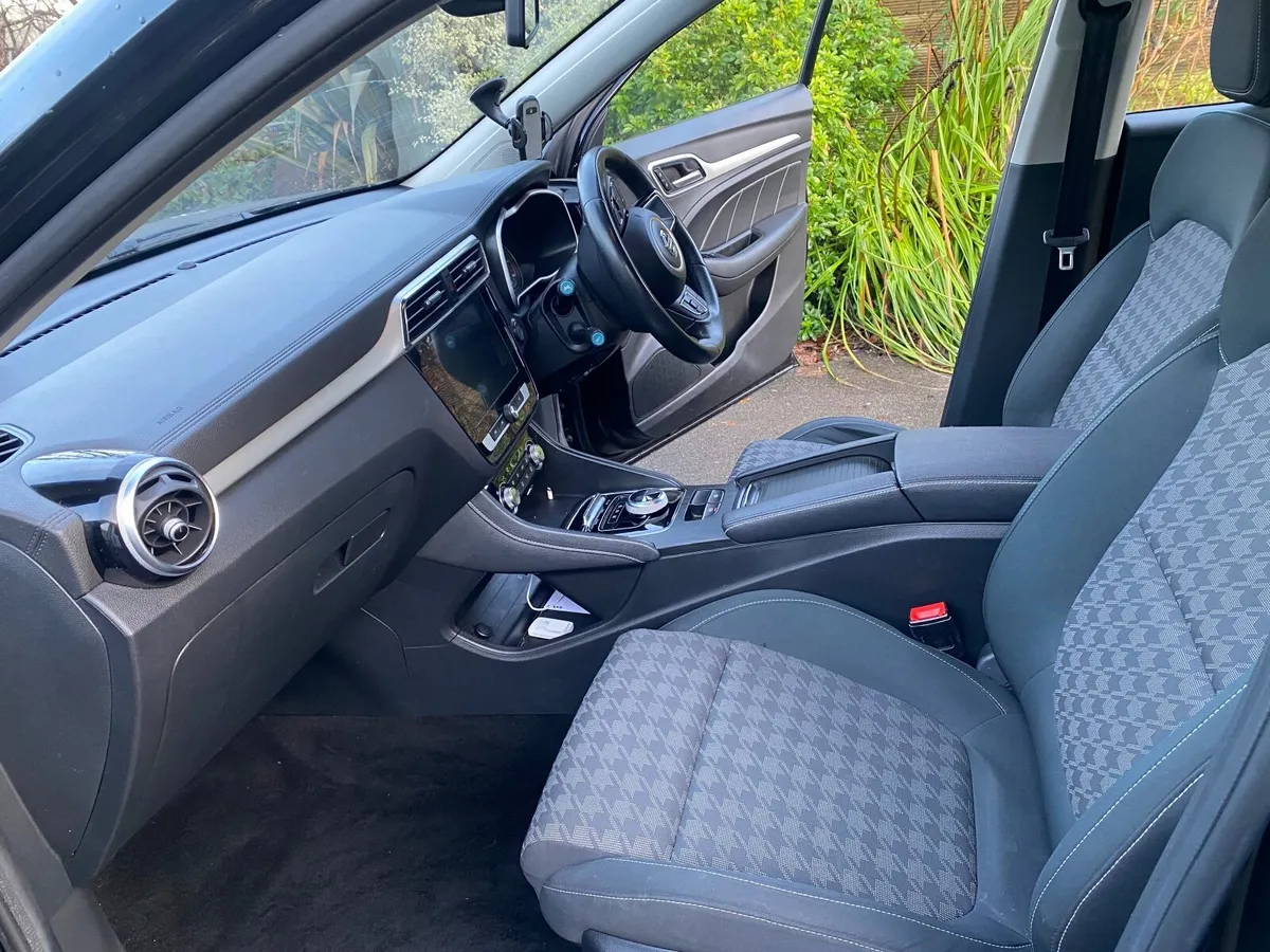 MG ZS 2021 - Image 3