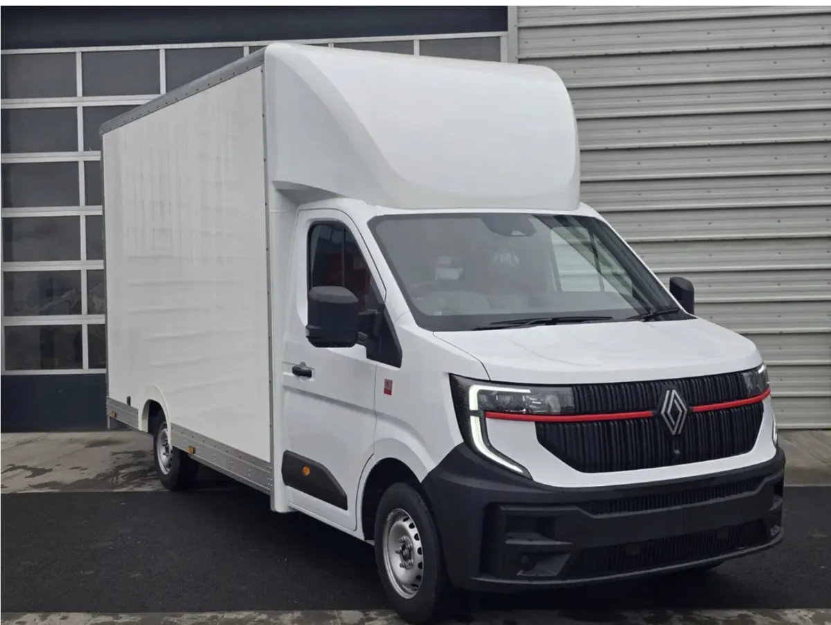 Renault Master Platform Cab 4.3 x 2.5 - Image 1