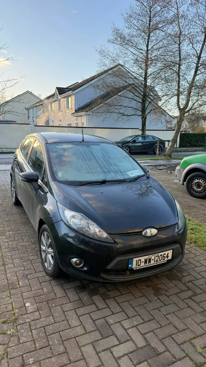 Ford Fiesta 2010 - Image 1
