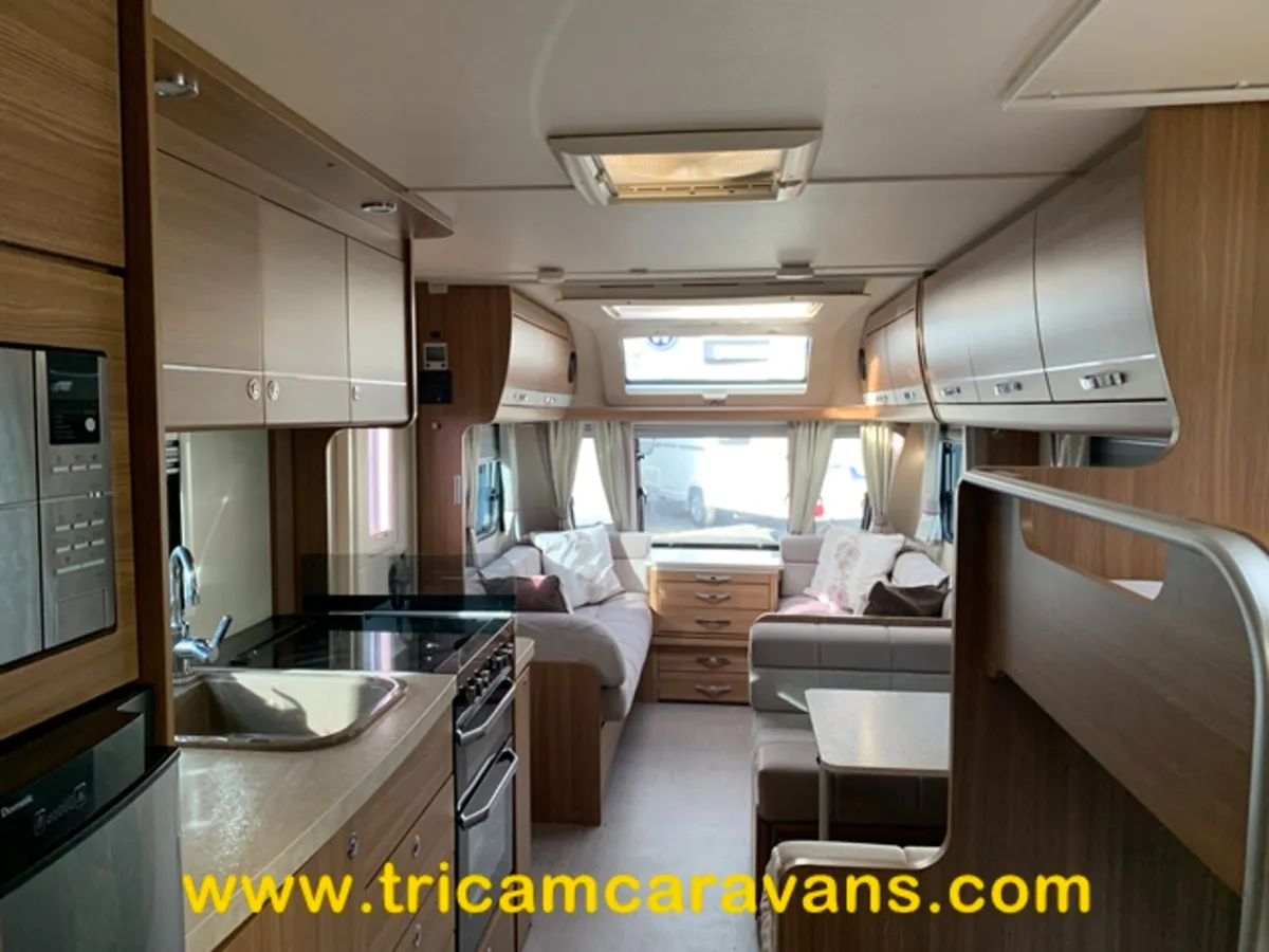 2016 Compass Rallye 636/6 Twin Axle, Fixed Bunks - Image 2