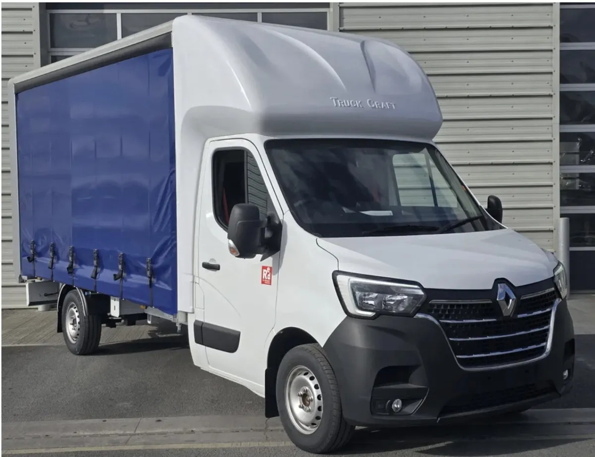 Renault Master Curtain sider with Tail Lift - Image 1