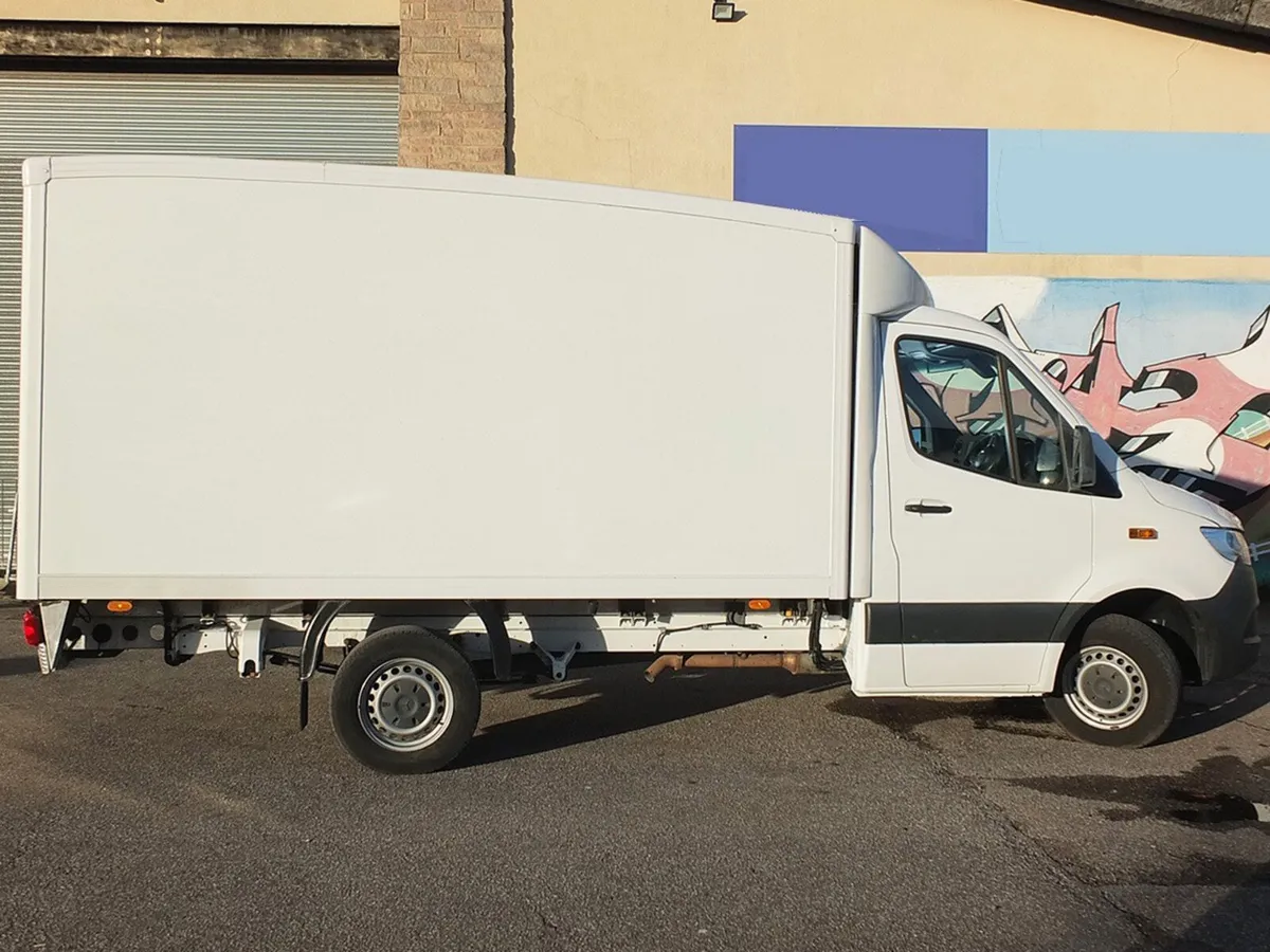 2019 Mercedes-Benz Sprinter Refrigerated Box Van - Image 4
