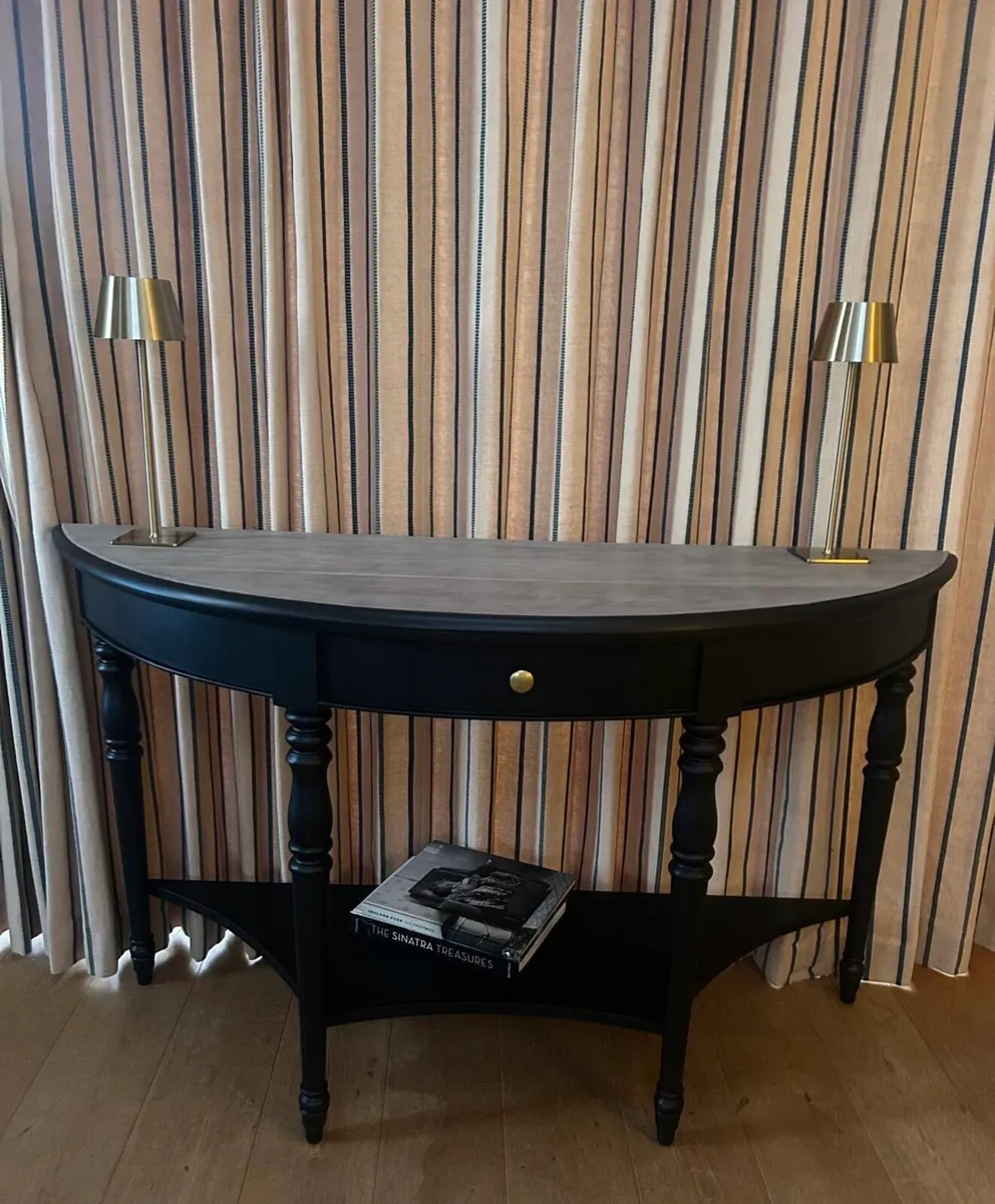 Hal table / console table - Image 2