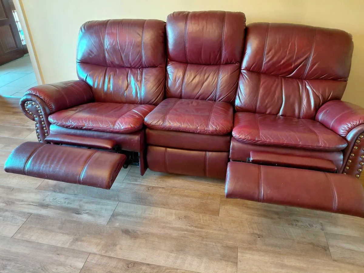 Recliner 3 and 2 seater - Image 3