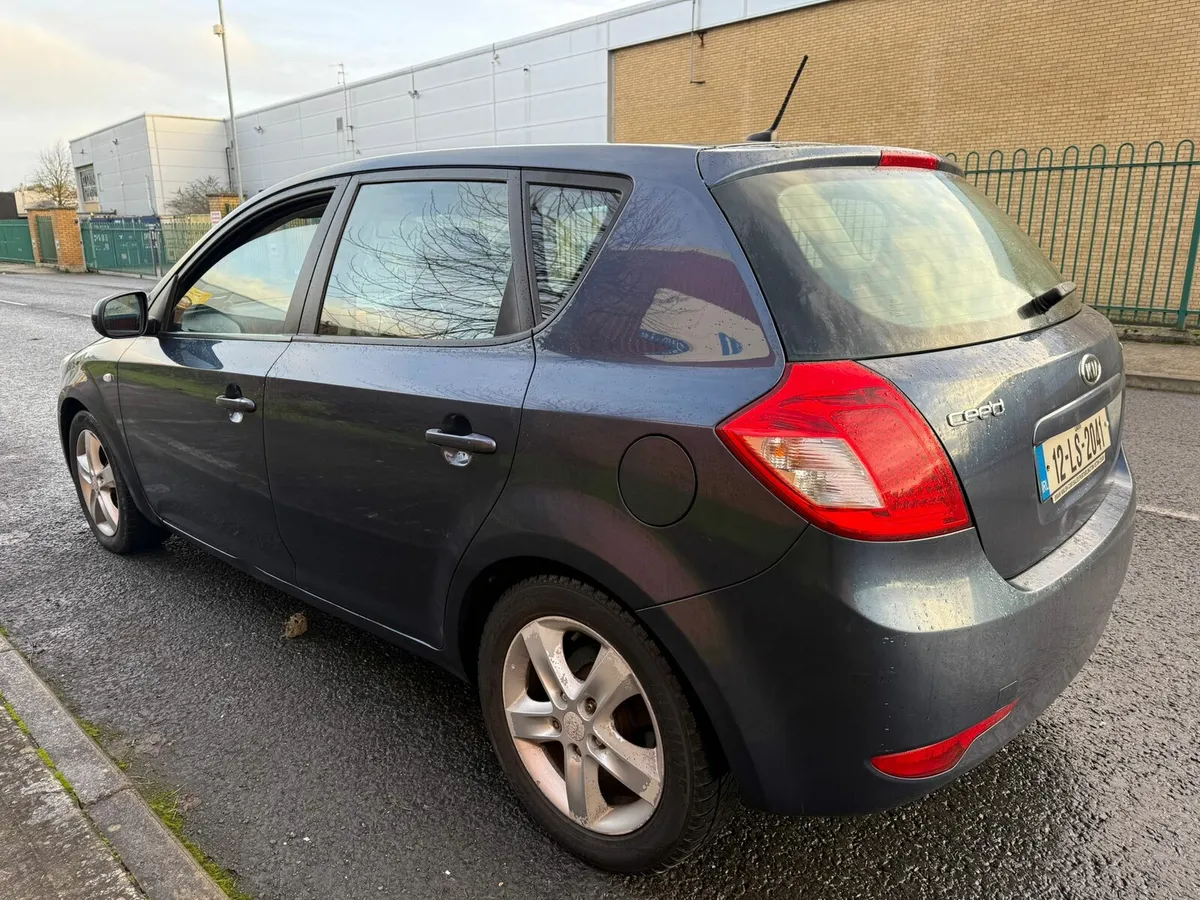 Kia Ceed - Image 2