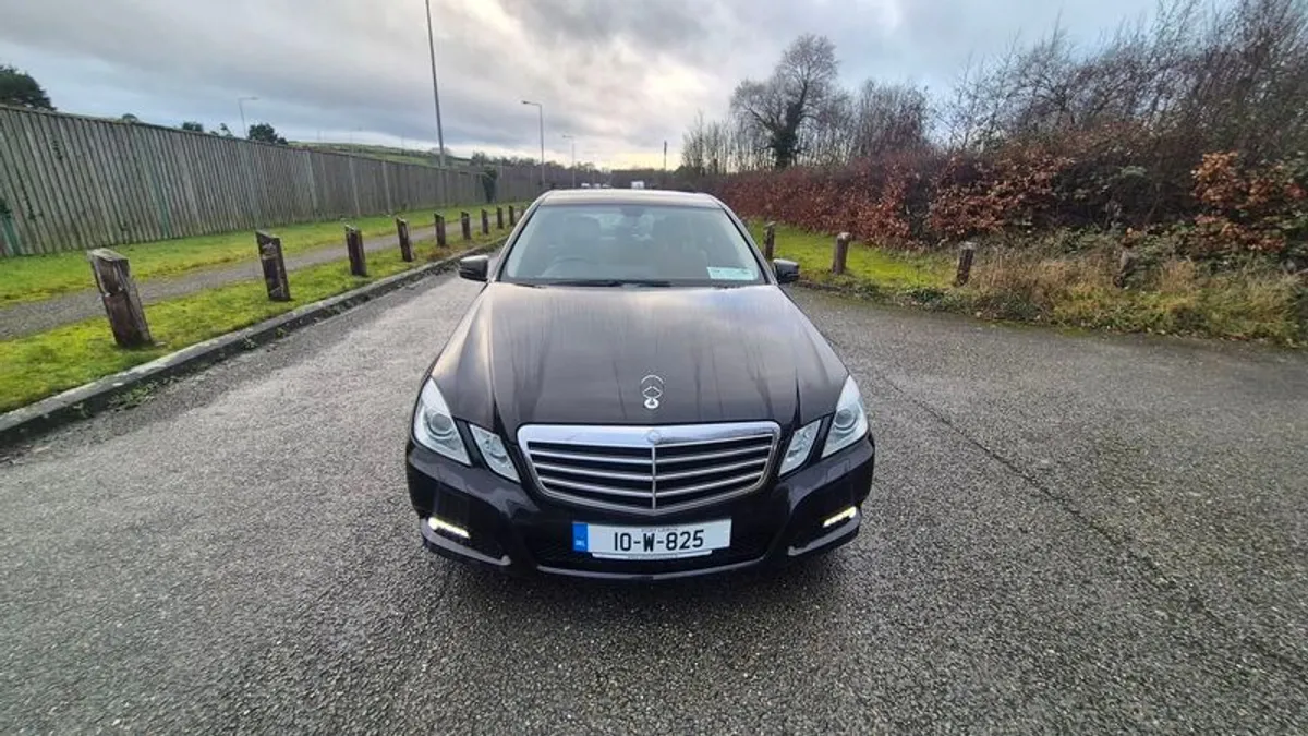 2010 Mercedes-benz E-class - Image 1