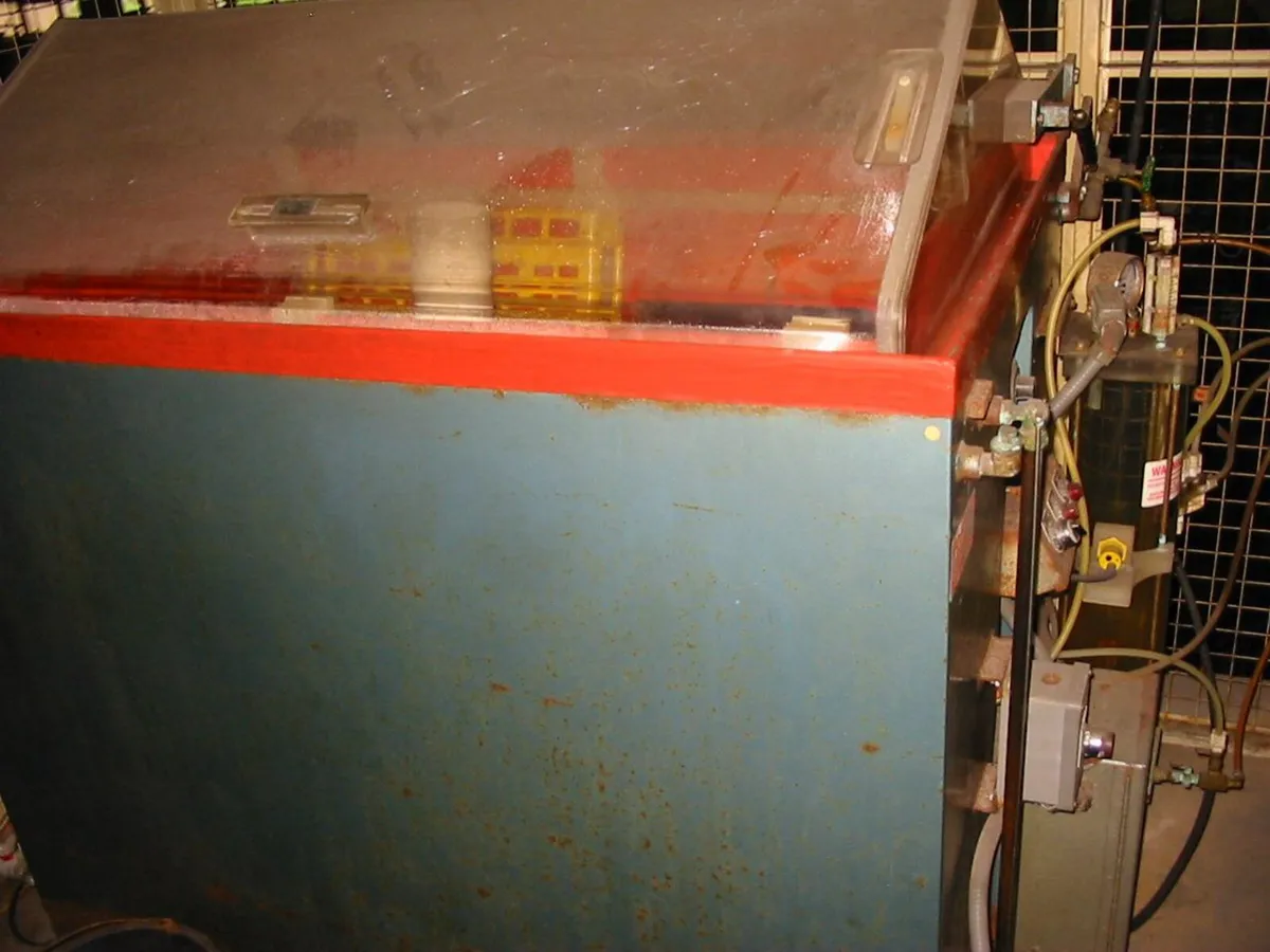 Singleton Corrosion Test Cabinet - Image 2