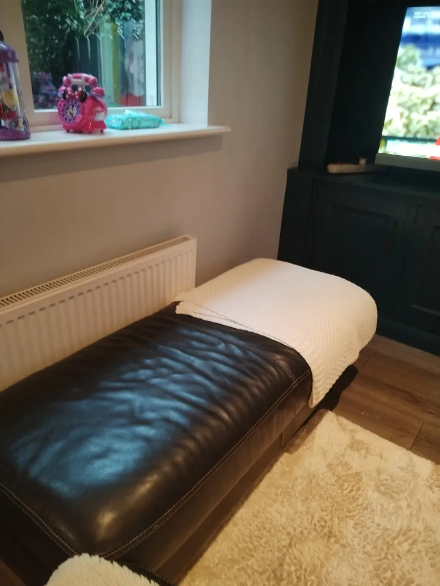 Leather sofa set - Image 2