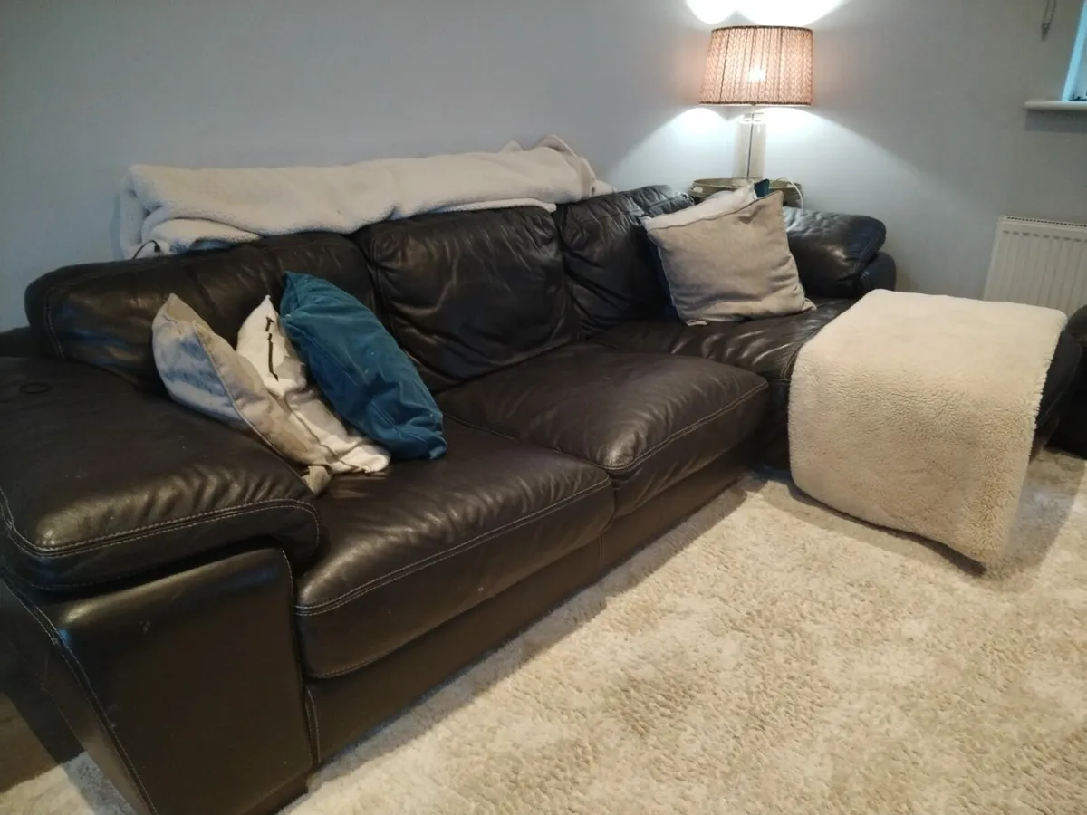 Leather sofa set - Image 3