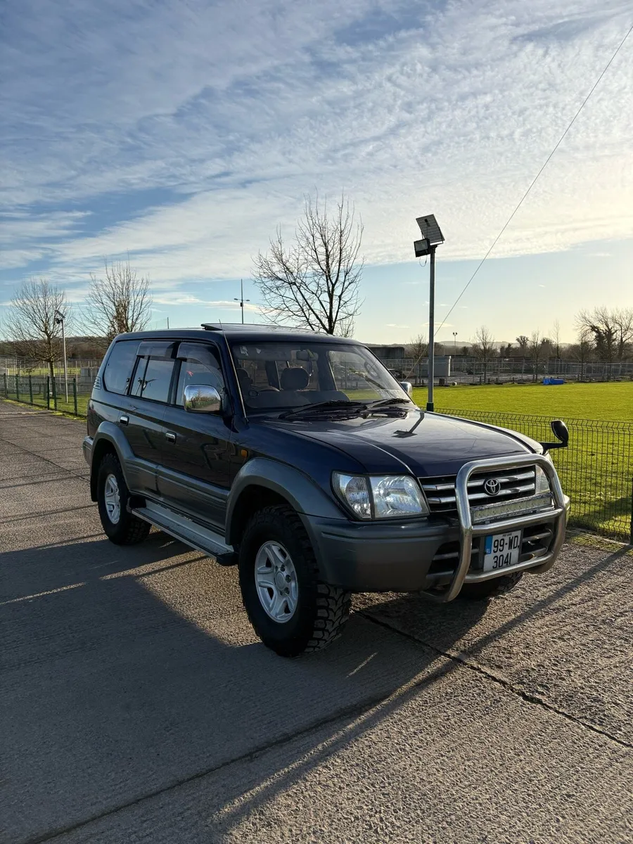 Toyota landcruiser Prado - Image 1
