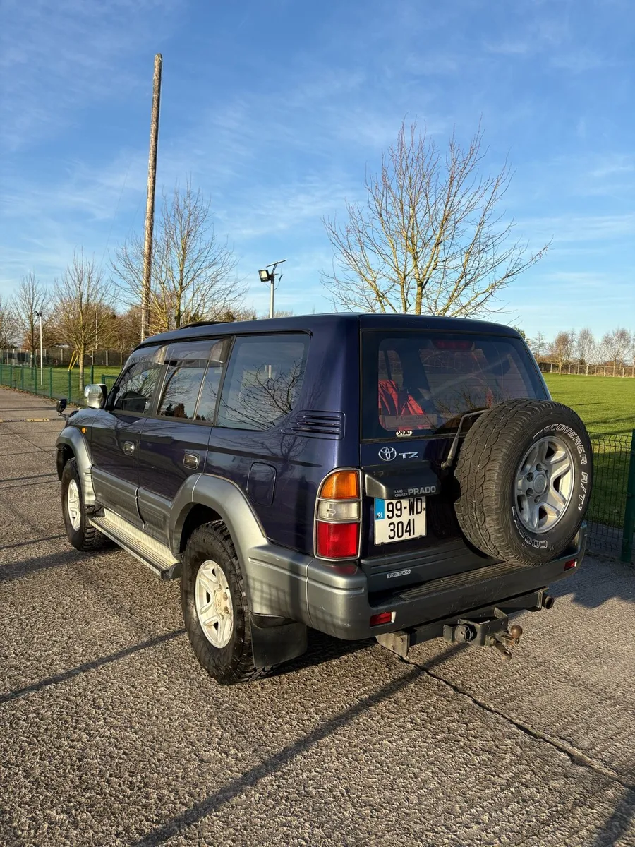 Toyota landcruiser Prado - Image 3