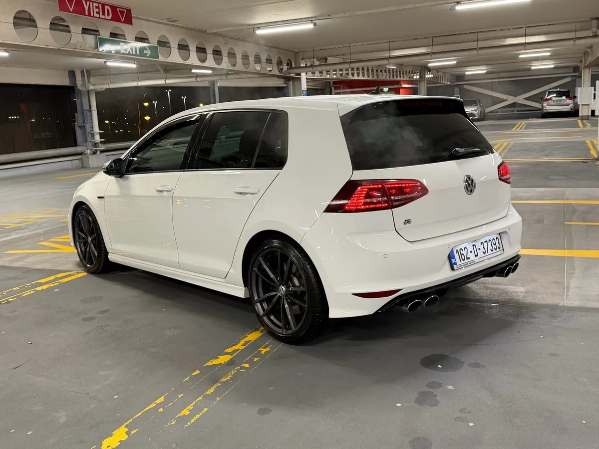 2016 vw golf r high spec automatic - Image 2