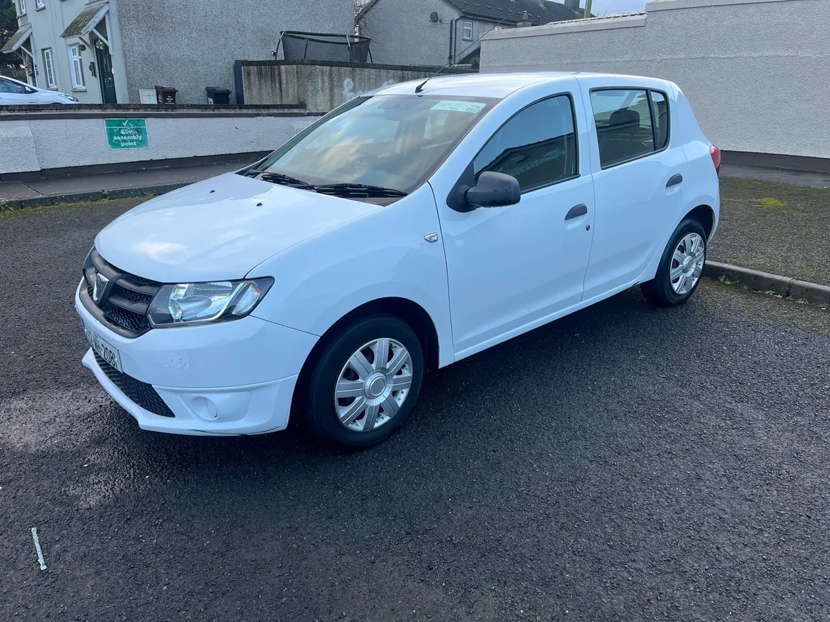 132 Dacia Sandero - Image 2