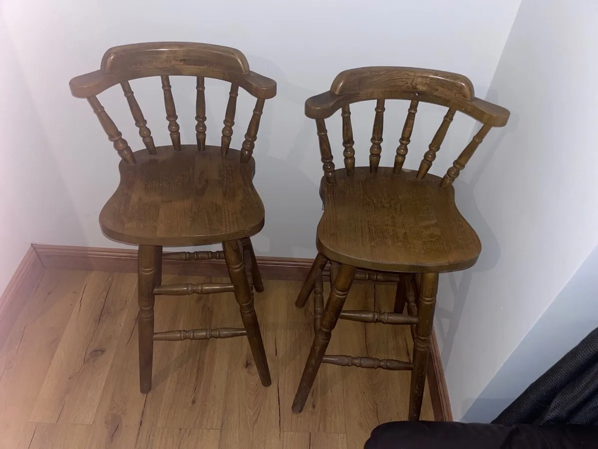 2 bar stools €100 pair - Image 2