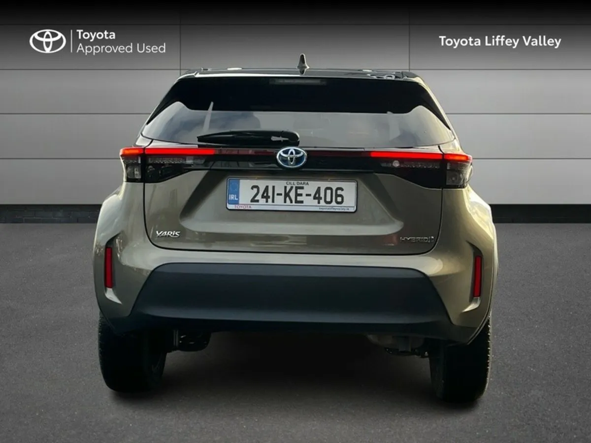 Toyota Yaris Cross YARIS CROSS LUNA SPORT - Image 4