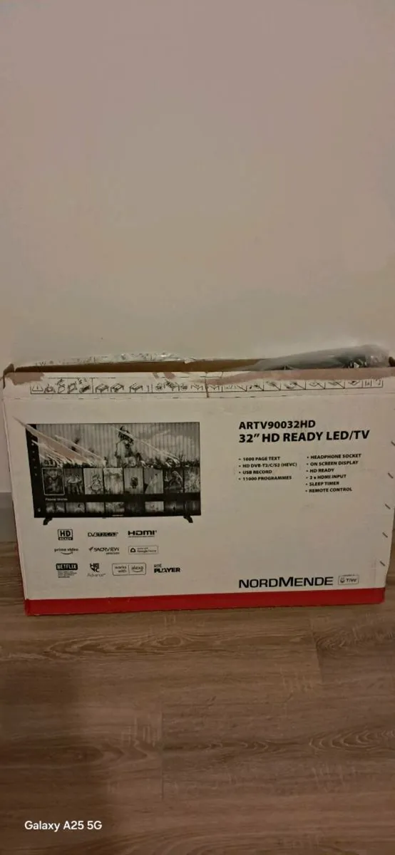Brand new 32inch smart tv - Image 1