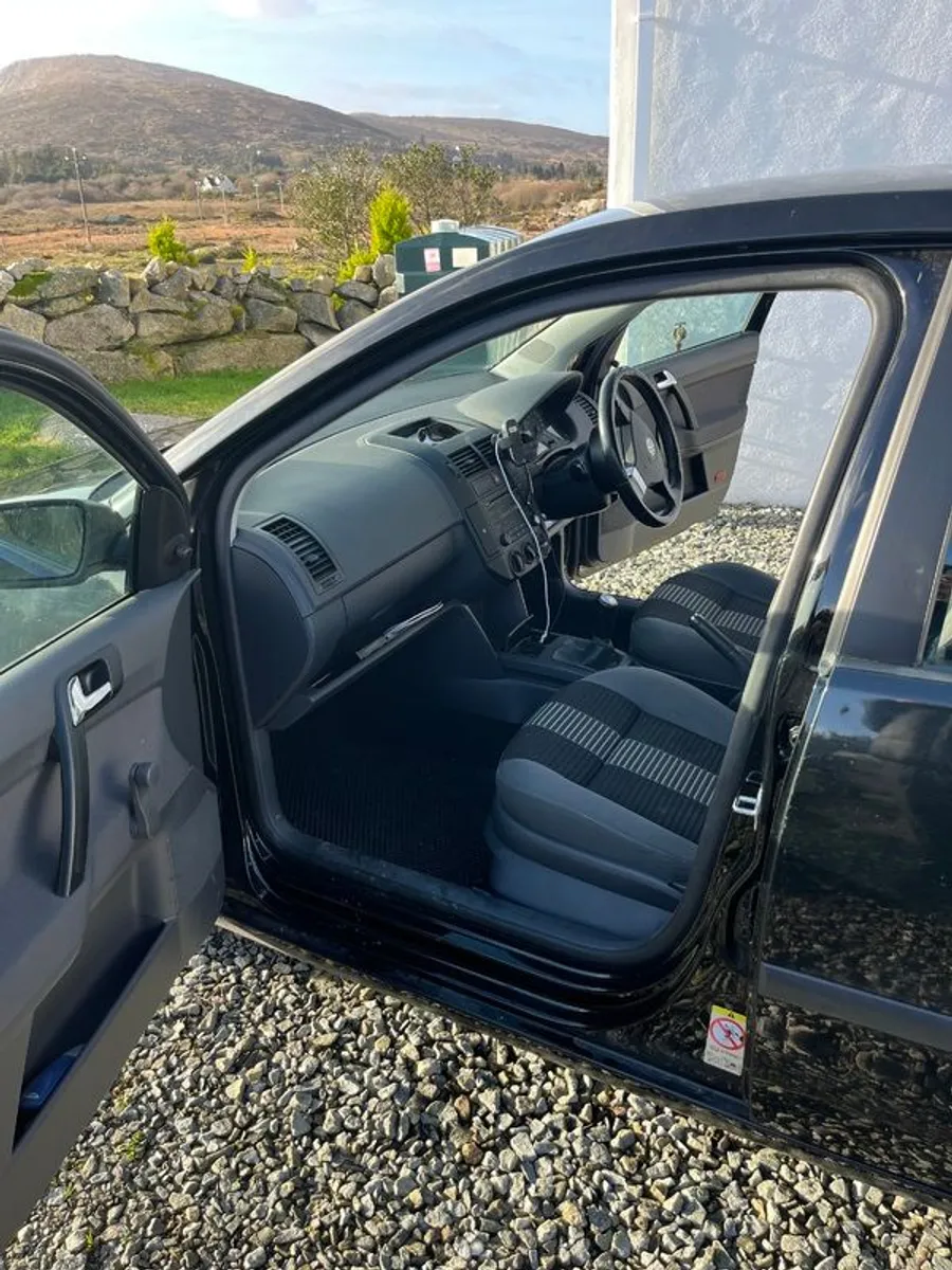 2009 Volkswagen Polo - Image 3