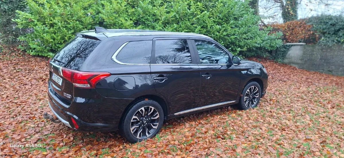 Mitsubishi Outlander 2017 - Image 2