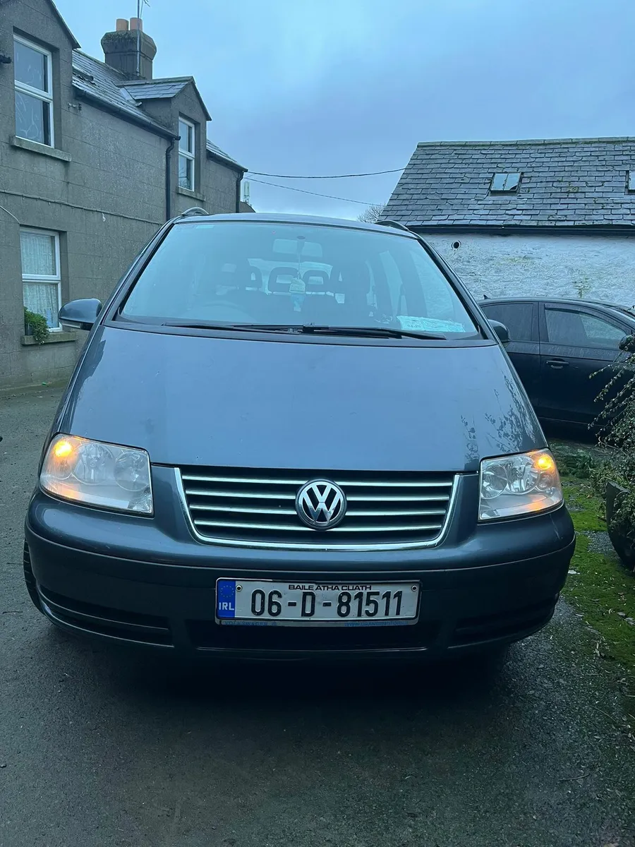 Volkswagen Sharan - Image 1